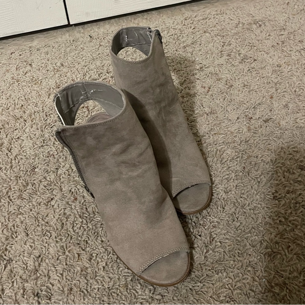 Madden Girl Gray Heeled Boots with Suede Finish - Picture 4 of 4